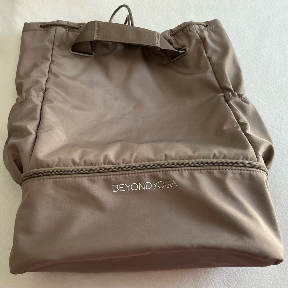 Beyond Yoga Taupe Carryall Backpack. - Picture 2 of 11
